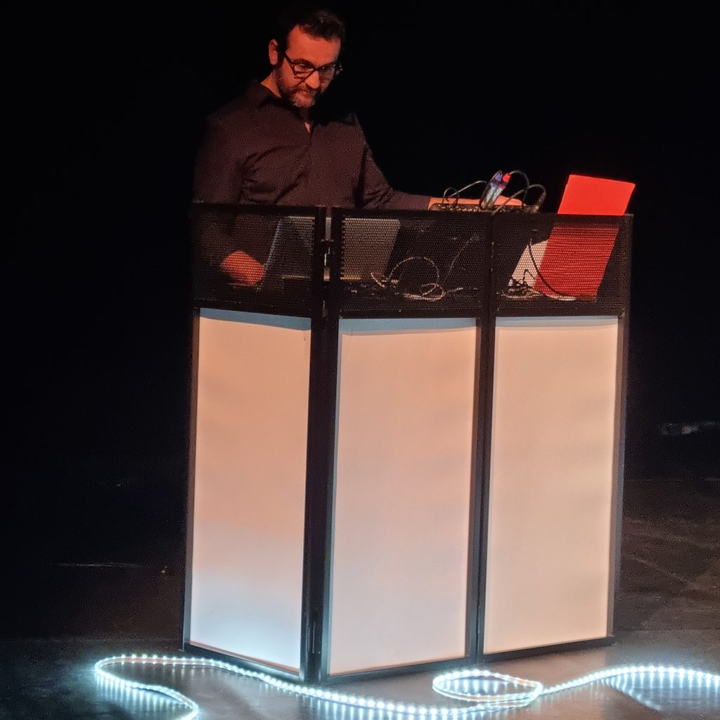 Lekture Elektro, représentation du 1er juin 2024. (description à rédiger)